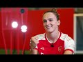 Which Arsenal player is the biggest teacher’s pet? 😅 | Beth Mead & Viv Miedema | Roll The Dice