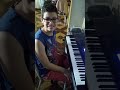 Um vídeo antigo meu tocando teclado