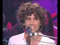 Mika sings 