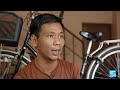 Young Burmese flee to neighbouring Thailand to avoid conscription • FRANCE 24 English