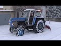 Vyhrnování sněhu - hrdina sjízdnosti, traktor Zetor Crystal 8011 s pluhem, sněhová kalamita Ráječko