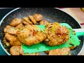 हल्दी के पत्ते पर बनी अचारी इडली Chatpati,healthy and lots of vegetables se bani unique recipe