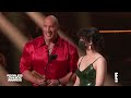 Dwayne Johnson Gives His Award to Make-A-Wish Survivor | People's Choice Awards