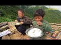 cooking bamboo root and chicken || lajimbudha ||