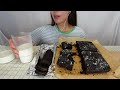 ASMR Mukbang Chewy Homemade Oreo Brownies with a Glass of Milk 🍫🥛| Eating and Baking sounds 🎧👩🏻‍🍳