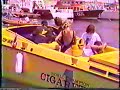 07 1989   Johnny hallyday port de Saint Tropez sur son bateau cigarette avec Léa et Bernard Montiel