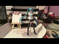 Posing hasune miku figure