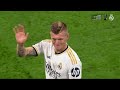 El Bernabéu despide a Toni Kroos tras el Madrid - Betis con un aplauso infinito