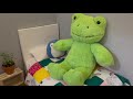 i turned my closet space into a room for my build a bear frog?!?! (part 1)