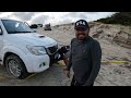 RESGATE - PUXANDO A HILUX PRESA NA DUNA COM AMAROK V6 E LAND ROVER DEFENDER