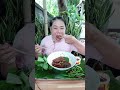 ก๋วยเตี๋ยวเป็ดตุ๋น ซดฮ้อนๆ มากับบรรยากาศ ฝนตกริน |ยายหมีชวนกิน