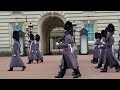 The Changing of the Guard 💂🏽‍♀️ ceremony - Buckingham Palace  👑