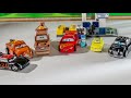 Lightning McQueen vs Jackson Storm Cars Toys: McQueen crash and rebuild by his friends