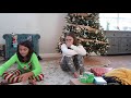 Christmas Morning Opening Presents 2018/ Emma and Ellie