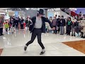 Michael Jackson impersonator show in China - “Billie Jean” (Dance Video)
