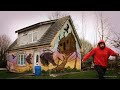 AMAZING-IER Graffiti on a house 2 - Colour