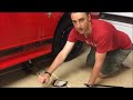 How to change a tire (with the car's jack)