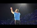 Coldplay - A sky full of stars (full song - live in Barcelona 4K)