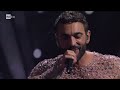 Sanremo 2024 - Marco Mengoni canta 'Due vite'