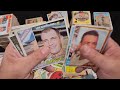 Buying a 800+ Vintage baseball Card Collection Lot