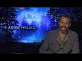 Ryan Reynolds hilarious response about his younger self and his father's wish - The Adam Project