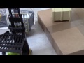 rc forklift working on rc truck by Lemateurfou