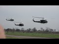 Bell UH-1H Ejercito Argentino maniobrando con soldados