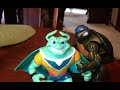 Leonardo and Rey fillet stop motion my first video!!!!(:
