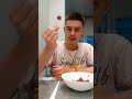 Полуниця з білим шоколадом, та з чорним шоколадом. З чим смачніше? 🍓🍫😋👍