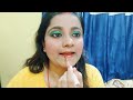 dark green saree makeup look