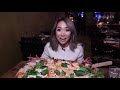 Why Lucali Is The Most Legendary Pizza Restaurant In Brooklyn | Legendary Eats