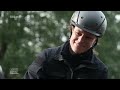 Feuer, Schusswaffen und Demonstrationen: Pferdetraining bei Reiterstaffel der Polizei Stuttgart