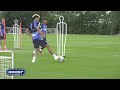 Hard runs and passing drills in pre-season | Inside Training