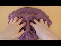 BLUE SLIME | Mixing makeup and glitter into Clear Slime.