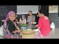 among among terus ?! seru makan rame rame di akhir acara