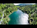 Música relajante con paisajes naturales en movimiento