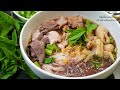 Nam Tok Pork Noodles: Moo Nam Tok