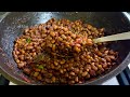 വൻപയർ കുത്തികാച്ചിയത് / payar mezhukkupuratti / Red cow peas