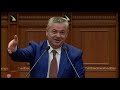 Top Channel/ Myslim Murrizi fjalim fshatçe për Metën. Shpërthejnë të qeshurat në Parlament