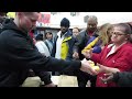 300 Cheeseburgers Feeding the Homeless! - Helping the Needy