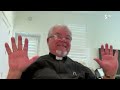 Sin pelos en la lengua: padre Conrado habla sobre la Cuba de hoy