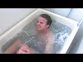 BATH TIME WITH SUGG