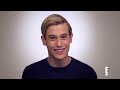 Tyler Henry Connects OMAROSA To Lost Love Michael Clarke Duncan | Hollywood Medium | E!