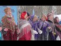 Lively Russian folk dances and songs!  Иванушка приходил, подарочек приносил.