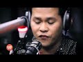 Marcelito Pomoy - The Prayer (Celine Dion and Andrea Bocelli) LIVE on Wish 107.5 Busvia Torchbrowser