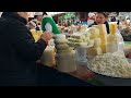 Зеленый базар Алматы - демонстрация товаров 